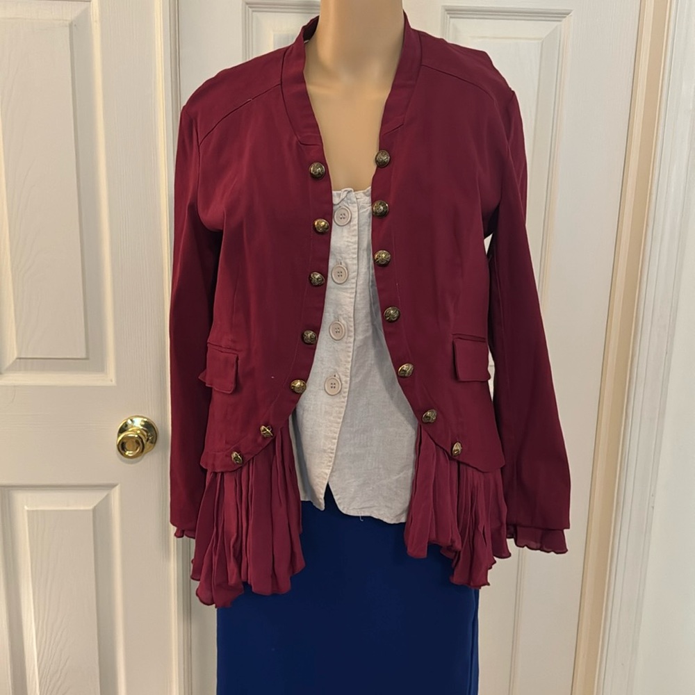 CCO PRICE DROP 🔥🔥 Stylish Unique Style Maroon Open Jacket Size Medium